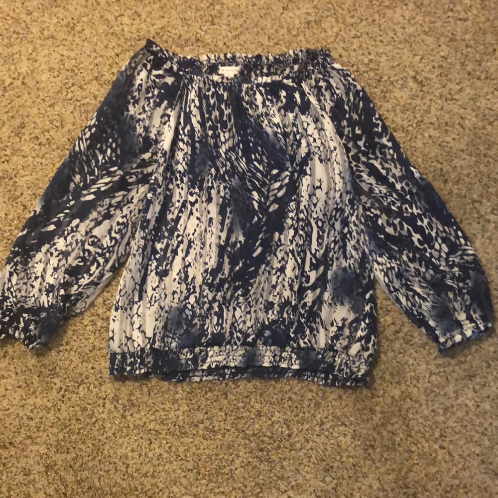 women’s tops